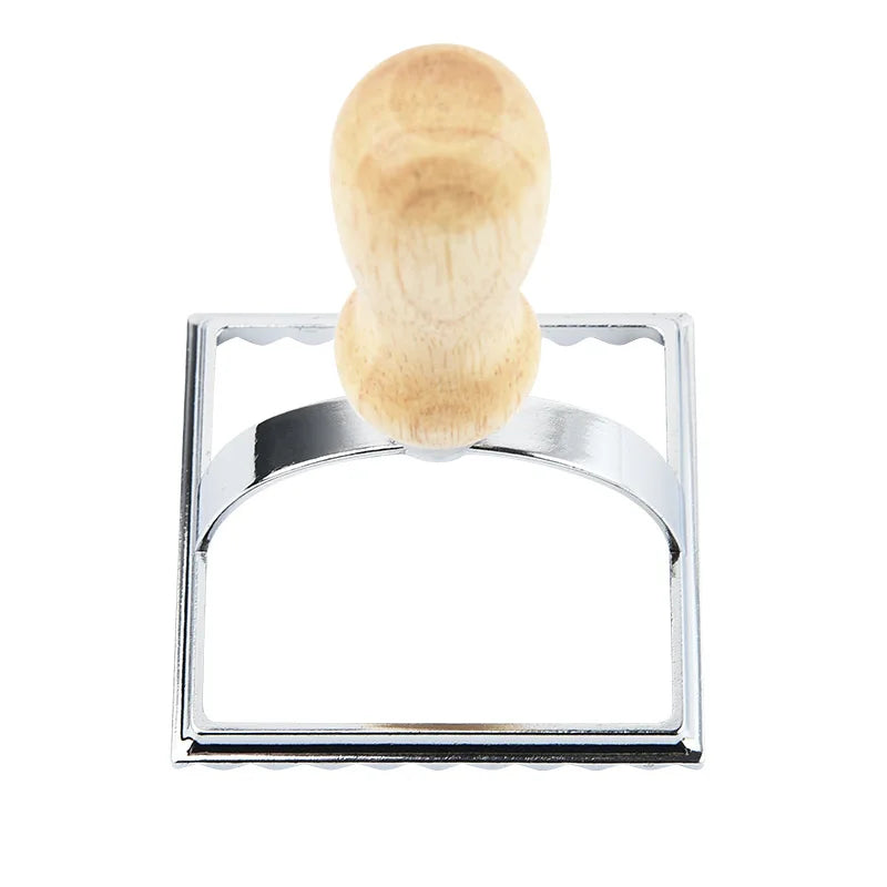 Set de découpoirs et moules à raviolis en inox